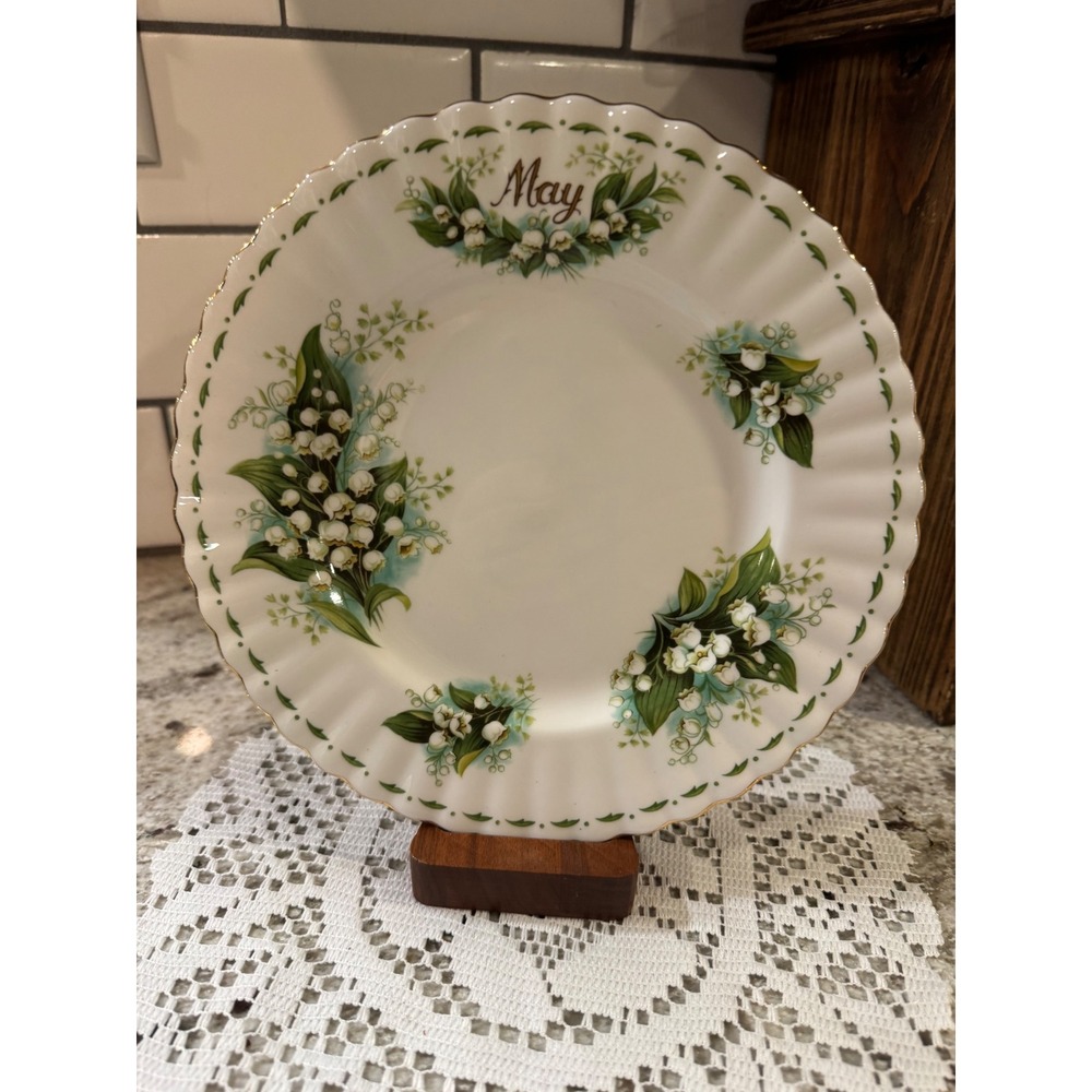 Royal Albert May Lily of the Valley Flower of the Month Bone China Plate 8 inch